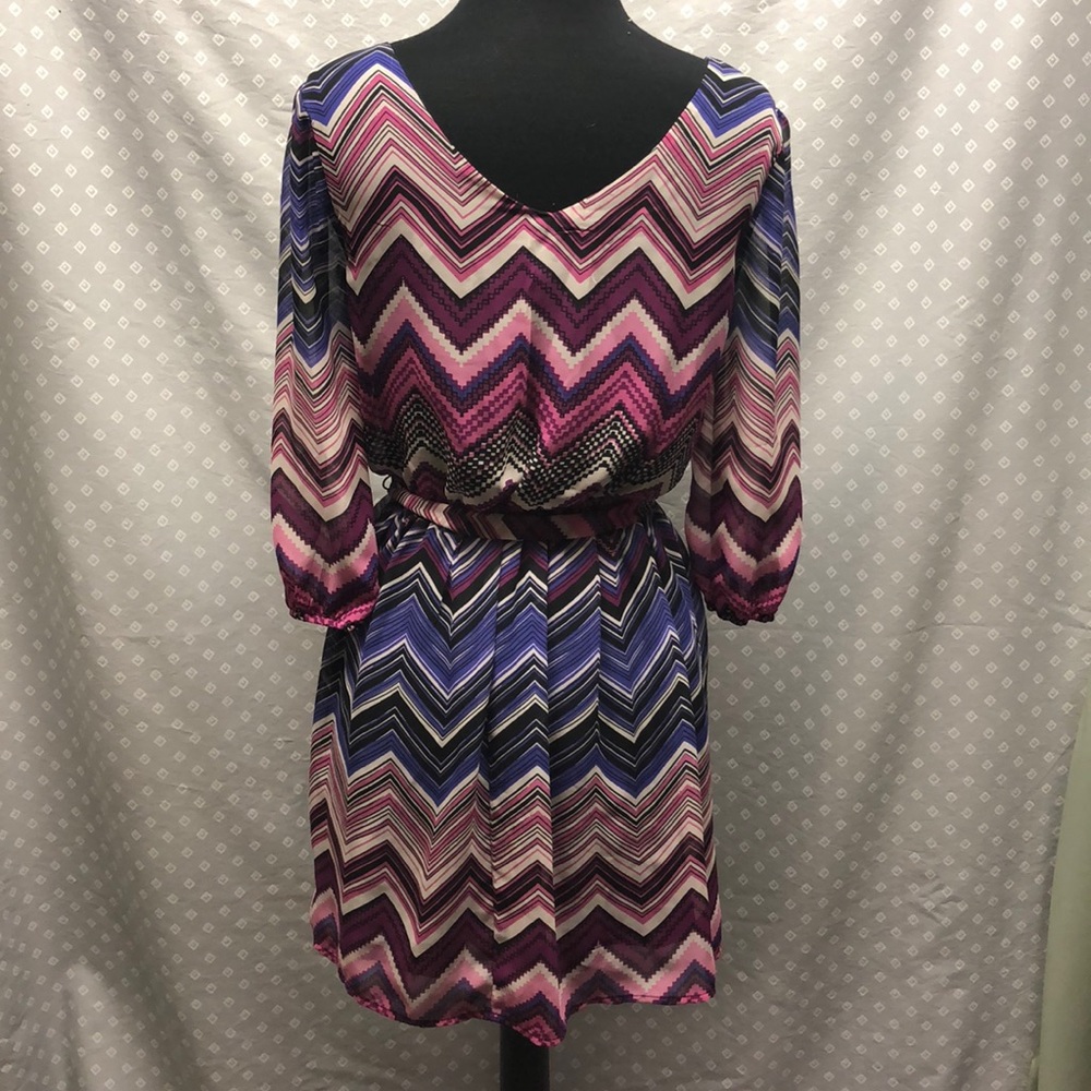 Flowy Spring Dress - Picture 3 of 5